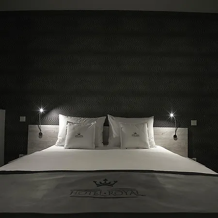 Royal 3*