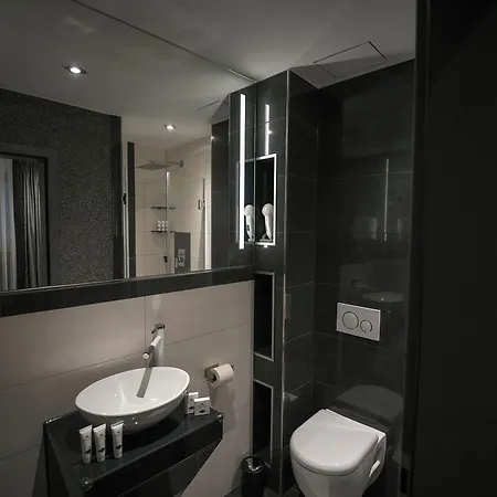 Royal 3*